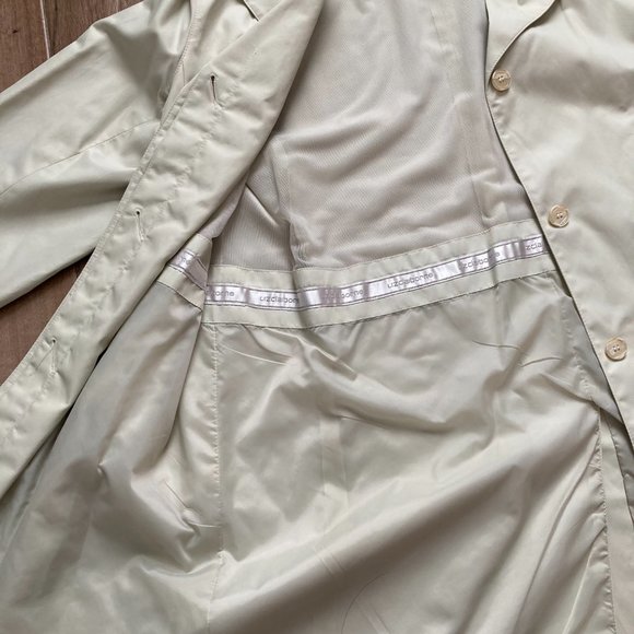 Liz Claiborne Lightweight Hooded Coat (like new) - Picture 8 of 8